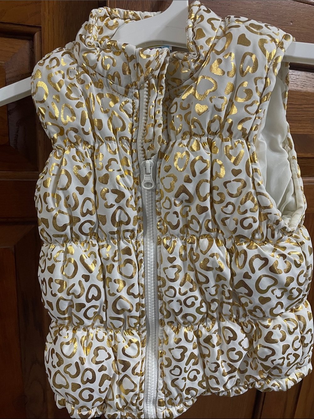 healthtex White Vest with Metallic Gold Heart print 💛 like new no tags Sz.4T